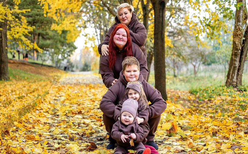 Допомагаємо захисникам / захисницям і усім, хто тримають наше спільне «завтра»